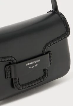 Emporio Armani SHOULDER BAG - Cross Body Bag - Nero -Total Wear Store 8e064e5be6c9456986fb5d2dad341aeb
