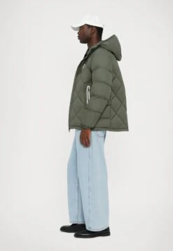 EA7 Emporio Armani MOUNTAIN QUILTED JACKET - Down Jacket - Beetle 16 EA7 Emporio Armani MOUNTAIN QUILTED JACKET - Down Jacket - Beetle -Total Wear Store 8ec44cc37d594031b8c1b70e76895a06