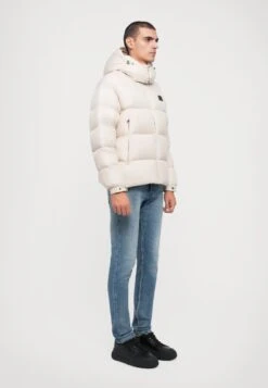 Emporio Armani JACKET - Down Jacket - Ecru -Total Wear Store 8f05fb3b5ed34c3b8b3c9fd978231a06