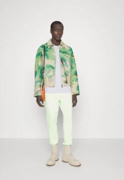 Emporio Armani Blouson Jacket - Summer Jacket - Verde Acquitrino 9 Emporio Armani Blouson Jacket - Summer Jacket - Verde Acquitrino -Total Wear Store 8f22612f92ea4980aea2c6fc7a0cb247