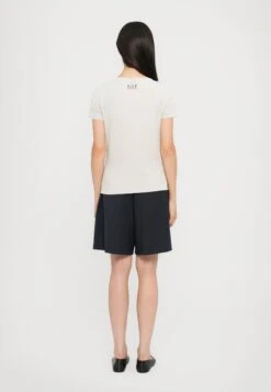 EA7 Emporio Armani Print T-shirt - Grey -Total Wear Store 8f30d71d967544d39f8f688cfa91d6b8