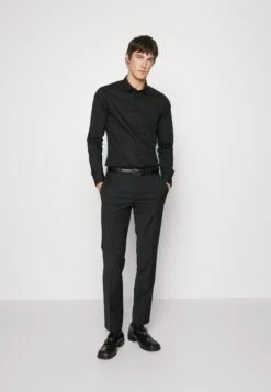 Emporio Armani Manica Lunga - Formal Shirt - Nero -Total Wear Store 8f342c509a3f4c70ae2115231d9c3040