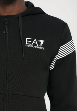 EA7 Emporio Armani TRAIN 7 LINES HOODIE - Hoodie - Black Beauty -Total Wear Store 917e15b8a6a843639c2c6d41bb89ab48