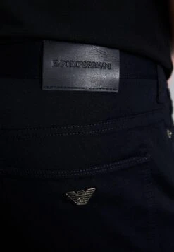 Emporio Armani 5 POCKETS PANT - Slim Fit Jeans - Iconico Blu Navy -Total Wear Store 91a6f7c5b6614df58ec498a91ef7437f