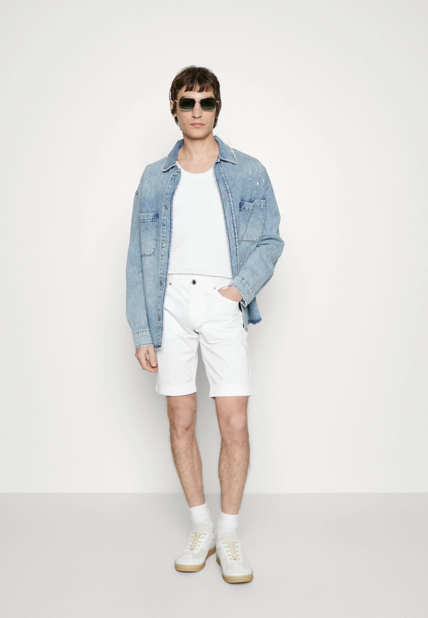 Emporio Armani Shorts - Bianco Ottico 4 Emporio Armani Shorts - Bianco Ottico - Image 2