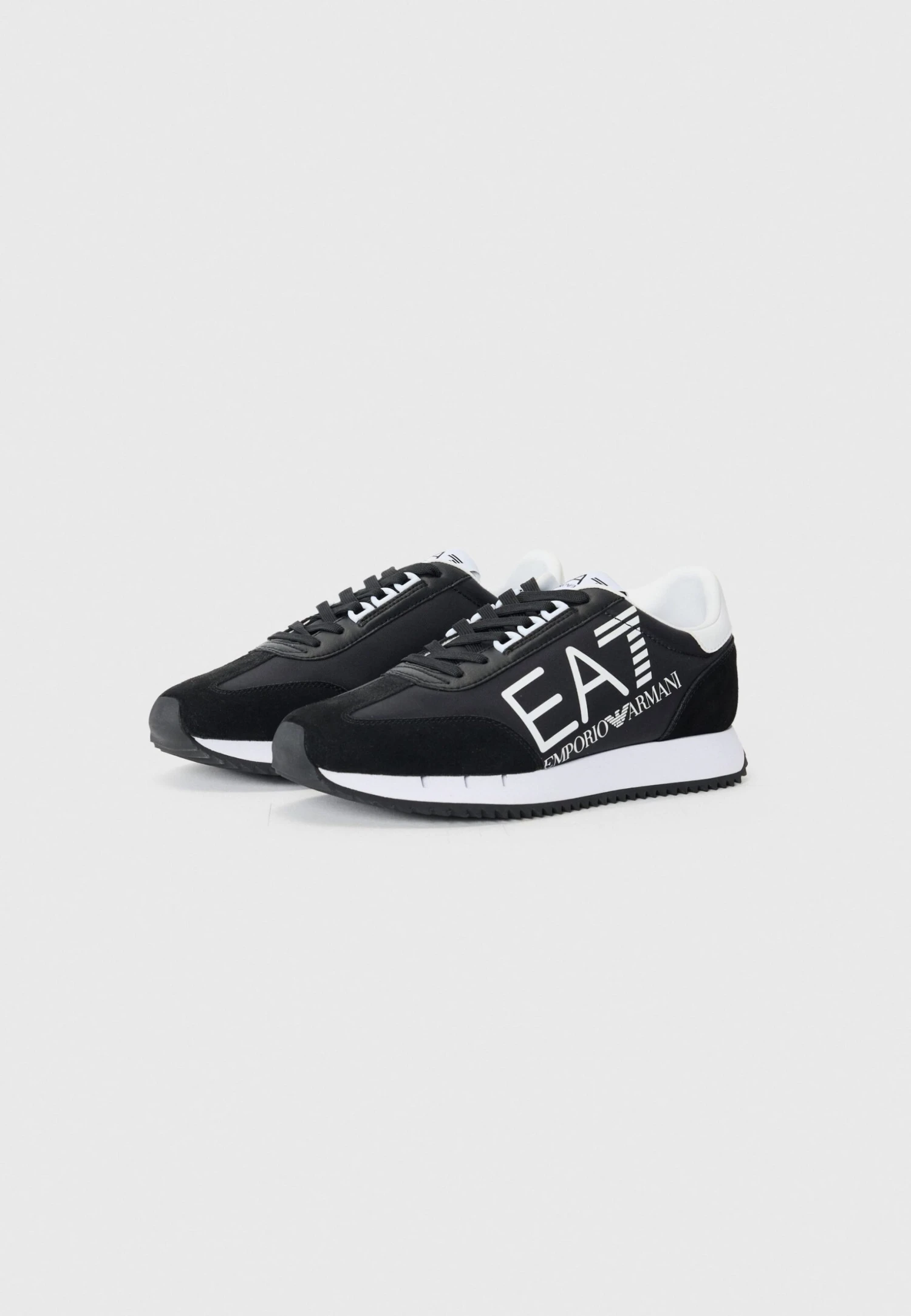 EA7 Emporio Armani UNISEX - Trainers - White/black Eagle 4 EA7 Emporio Armani UNISEX - Trainers - White/black Eagle - Image 2