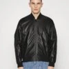Emporio Armani Blouson - Leather Jacket - Nero 2 Emporio Armani Blouson - Leather Jacket - Nero -Total Wear Store 92101f0126fd41c98a0ec7ddadea782e