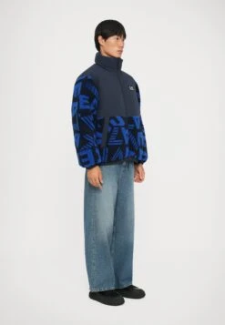 EA7 Emporio Armani MOUNTAIN JACKET LOGO - Winter Jacket - Blue -Total Wear Store 9340ce2036e74e61bab95f567a321d7e