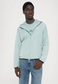 EA7 Emporio Armani TRAIN CORE JACKET - Light Jacket - Blue Surf 21 EA7 Emporio Armani TRAIN CORE JACKET - Light Jacket - Blue Surf -Total Wear Store 93f585d938d44123adc35ed56442f802