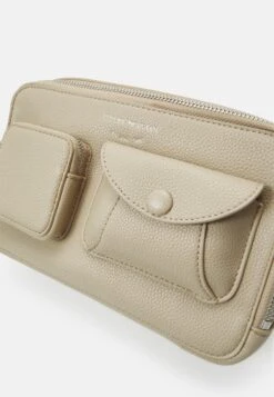 Emporio Armani Crossbody St.Cervo Sfoderato - Crossbody Bag - Across Body Bag - Beige -Total Wear Store 955d72a1e8014acea7eb4890c508a4a3