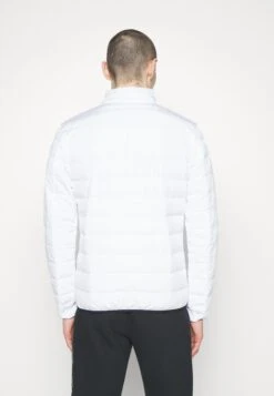 EA7 Emporio Armani Jacket - Down Jacket - White -Total Wear Store 95aa94b3a3a54e02a44907a4a89256e1
