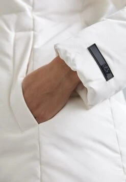 EA7 Emporio Armani BLOUSON JACKET - Winter Jacket - White Alyssum -Total Wear Store 95f0a6a6a9134ca28174e753074e4652