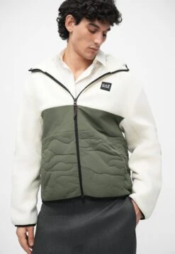 EA7 Emporio Armani MOUNTAIN HIKING UNISEX - Fleece Jacket - Vanilla Ice -Total Wear Store 96c35f9a1f584794bd419ae246e078ee