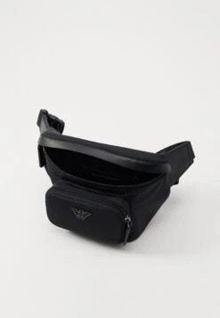 Emporio Armani BELT BAG UNISEX - Bum Bag - Black Beauty 10 Emporio Armani BELT BAG UNISEX - Bum Bag - Black Beauty -Total Wear Store 9703dbf206b7440ea4c5dfb077e5653f