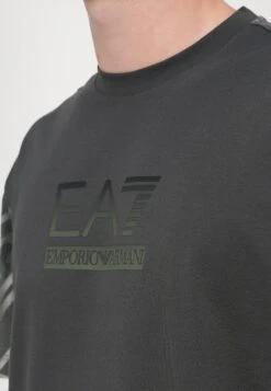 EA7 Emporio Armani TRAIN LOGO SERIES TEE GRAPHIC - Print T-shirt - Asphalt -Total Wear Store 9706e90be84e495ab2abc0bbf0dc9672