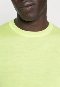 Emporio Armani Maglione - Jumper - Verde Lime 13 Emporio Armani Maglione - Jumper - Verde Lime -Total Wear Store 98e0089bd5134eb5b19af0d29cd36f6e