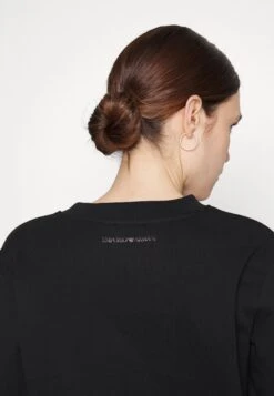 Emporio Armani Sweatshirt - Nero -Total Wear Store 98f419bc42d24d428c1b5477e4fad90e