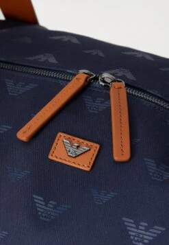 Emporio Armani HOLDALL - Weekend Bag - Iconico Blue -Total Wear Store 992cd66cd47f430a873fda2dd623385f
