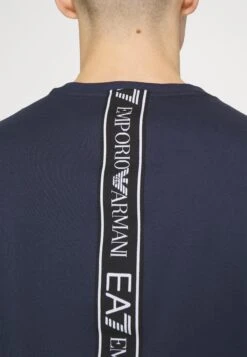 EA7 Emporio Armani Print T-Shirt - Blu Navy -Total Wear Store 99f5ece5f49a4ae4a0c5c9fb9a74ae76