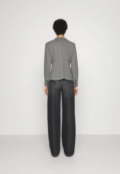 Emporio Armani Blazer - Nero -Total Wear Store 9a4032ac4054471d9aafb2e8f5b2e33d