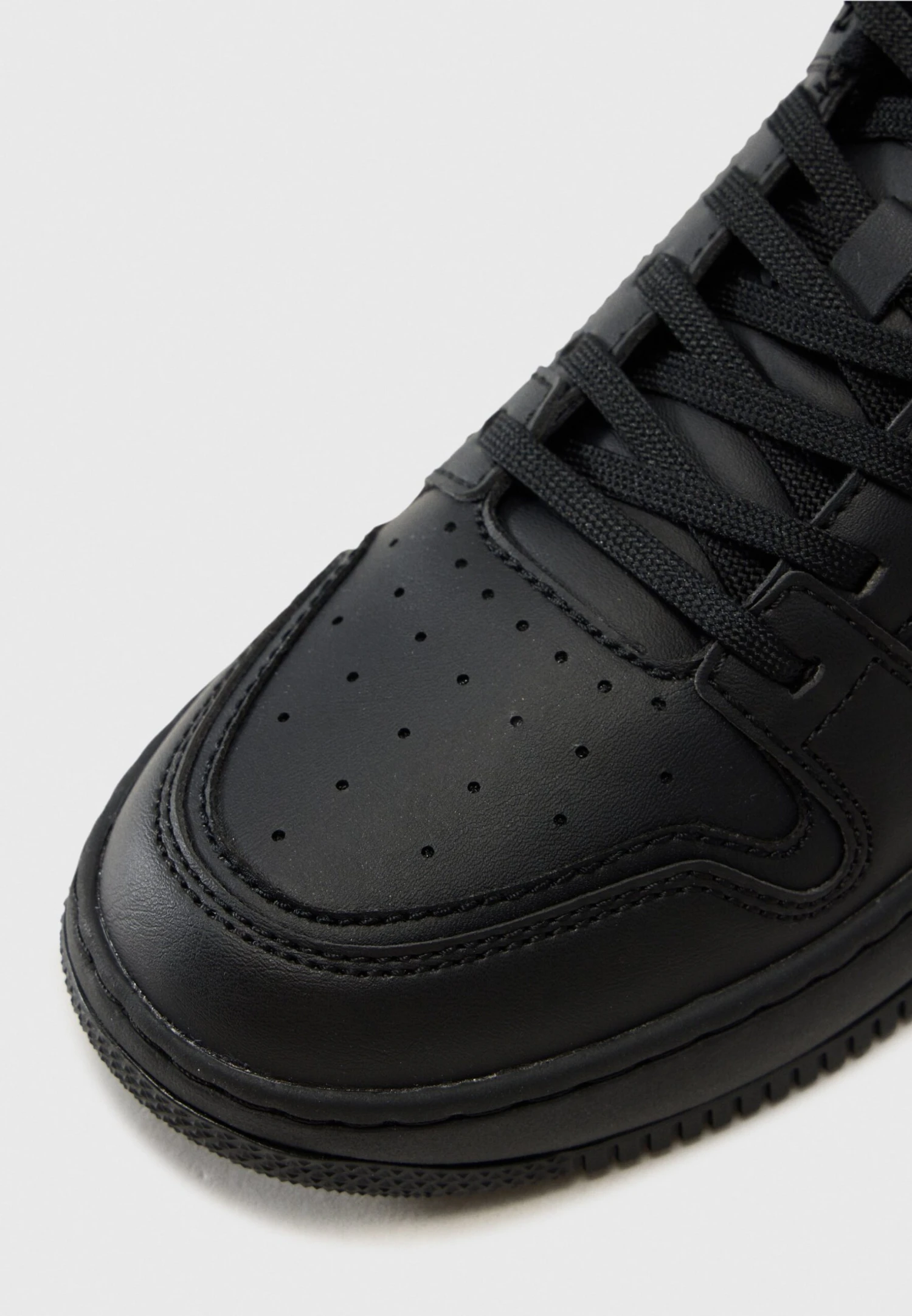 EA7 Emporio Armani SLASHER UNISEX - Trainers - Triple Black 8 EA7 Emporio Armani SLASHER UNISEX - Trainers - Triple Black - Image 6