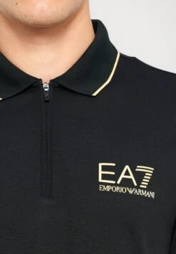 EA7 Emporio Armani TRAIN LABEL - Polo Shirt - Black 18 EA7 Emporio Armani TRAIN LABEL - Polo Shirt - Black -Total Wear Store 9b1d0a5d432040d4a2eb7449d1bb62dd