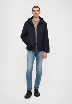 Emporio Armani BLOUSON JACKET - Light Jacket - Iconico Blu Navy -Total Wear Store 9b5c56f25ba54ceca0c460e43e371d53