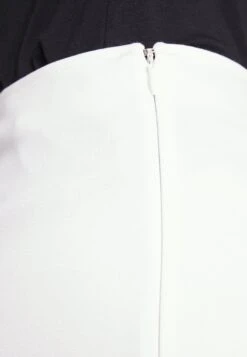 Emporio Armani Pencil Skirt - Bianco Caldo -Total Wear Store 9bd698b9932f487586756c0d072f5481