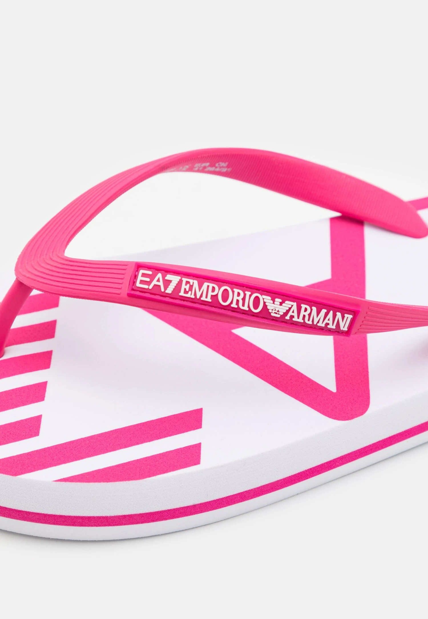 EA7 Emporio Armani Water Sports Oversize Logo Unisex - T-Bar Sandals - White/Pink 5 EA7 Emporio Armani Water Sports Oversize Logo Unisex - T-Bar Sandals - White/Pink - Image 3