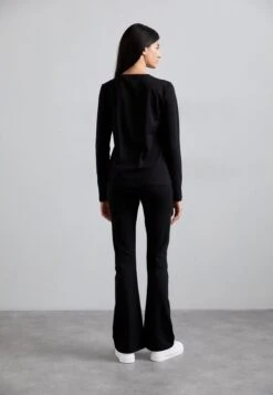 EA7 Emporio Armani Leggings - Trousers - Black -Total Wear Store 9d2baeb37b484c80827d7030f53a1f68