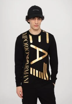 EA7 Emporio Armani TRAIN LOGO SERIES OVERSIZE - Sweatshirt - Black/gold 14 EA7 Emporio Armani TRAIN LOGO SERIES OVERSIZE - Sweatshirt - Black/gold -Total Wear Store 9f51801504224d788c4faa9aecc4408a