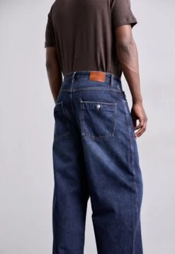 Emporio Armani 5 POCKETS PANT - Straight Leg Jeans - Blue Denim -Total Wear Store 9fef6c2840ed4b4fadf62b0ee838cbf5