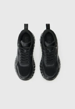 EA7 Emporio Armani KOBRA TECH UNISEX - Trainers - Triple Black/shiny Black -Total Wear Store a4c7b04b16ec480ba933cf48806fbfe1