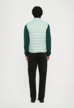 EA7 Emporio Armani TRAIN CORE LIGHT VEST - Waistcoat - Blue Surf -Total Wear Store a608af58001844bca5e66ac5bb7c8386