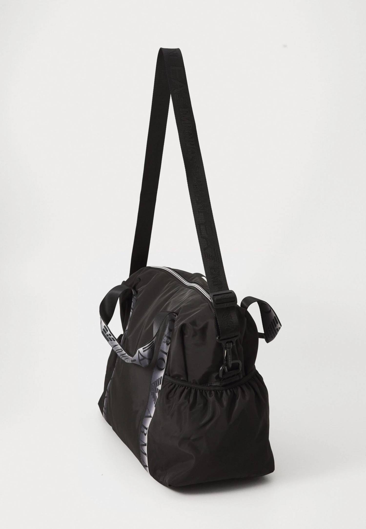 EA7 Emporio Armani GYM BAG - Weekend Bag - Black 4 EA7 Emporio Armani GYM BAG - Weekend Bag - Black - Image 2