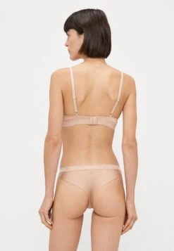 Emporio Armani CONTOUR BRA - Underwired Bra - Nude -Total Wear Store a6a5f5fdb33447f38eb7353b16ca9692