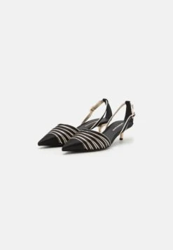 Emporio Armani Classic Heels - Nero/Platino -Total Wear Store a7687dfb12cb4fe0b3ee04328be1eaf1