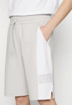 EA7 Emporio Armani Bermuda - Tracksuit Bottoms - Bright Grey -Total Wear Store a7d317a69a2c4ec28ff28f1abd3ab5a0