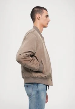 Emporio Armani BLOUSON JACKET - Bomber Jacket - Walnut -Total Wear Store a7e68c5406b44d7b8670ddcc60024d47