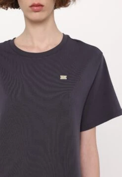 EA7 Emporio Armani Basic T-shirt - Periscope -Total Wear Store a84409fe52f1465fa5b4bd5bbcdd56e8