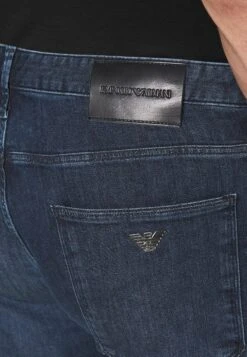 Emporio Armani Pockets Pant - Slim Fit Jeans - Blu Navy Chiaro -Total Wear Store a89bf9145c694c0ba38ecd02bcd92a38