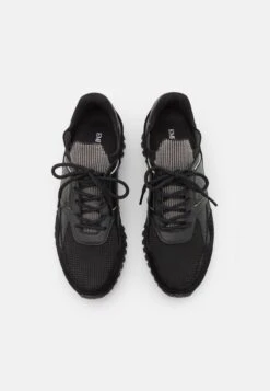Emporio Armani Fusion - Trainers - Black/Off-White -Total Wear Store aa9ed7ad67e043e2ae03a357f4803f88