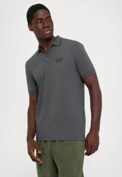 EA7 Emporio Armani TRAIN LOGO SERIES PANTS - Tracksuit Bottoms - Beetle 14 EA7 Emporio Armani TRAIN LOGO SERIES PANTS - Tracksuit Bottoms - Beetle -Total Wear Store ab5956b9c2394adcb0a01b447117402b