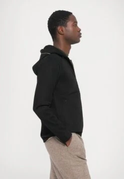 EA7 Emporio Armani TRAIN LABEL HOODIE ALCANTARA - Zip-up Sweatshirt - Black -Total Wear Store abaaa1a166c54f358ee4779647621f12