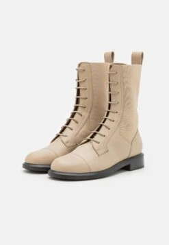 Emporio Armani Capsule Icon - Lace-Up Boots - Beige -Total Wear Store ababf7ad5bb64e6e9e6822903af1a5bf