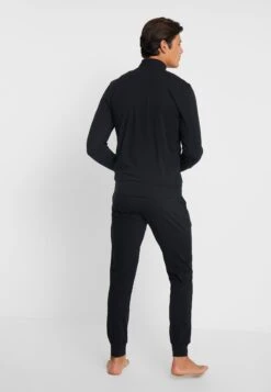 Emporio Armani Set - Pyjamas - Black -Total Wear Store ac5e0bf6c0fb4d01afe19467e07be5f8