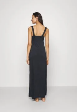 Emporio Armani Long Dress - Maxi Dress - Nero -Total Wear Store ac8f648f6b744ddcb5833c6b21c410cf