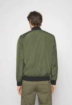 EA7 Emporio Armani Jacket - Bomber Jacket - Verde Scuro 9 EA7 Emporio Armani Jacket - Bomber Jacket - Verde Scuro -Total Wear Store acd14780d457450a91b42ff9756d80fc