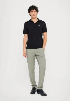 EA7 Emporio Armani TRAIN VISIBILITY POLO - Polo Shirt - Black/cream 14 EA7 Emporio Armani TRAIN VISIBILITY POLO - Polo Shirt - Black/cream -Total Wear Store ad1099e43c7542efabcffb97f9de19fa