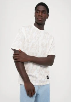 EA7 Emporio Armani TRAIN LOGO SERIES POLAR LOGO TEE - Print T-shirt - White -Total Wear Store ae9100ee444d44a18beb2eeaadcd4e5e